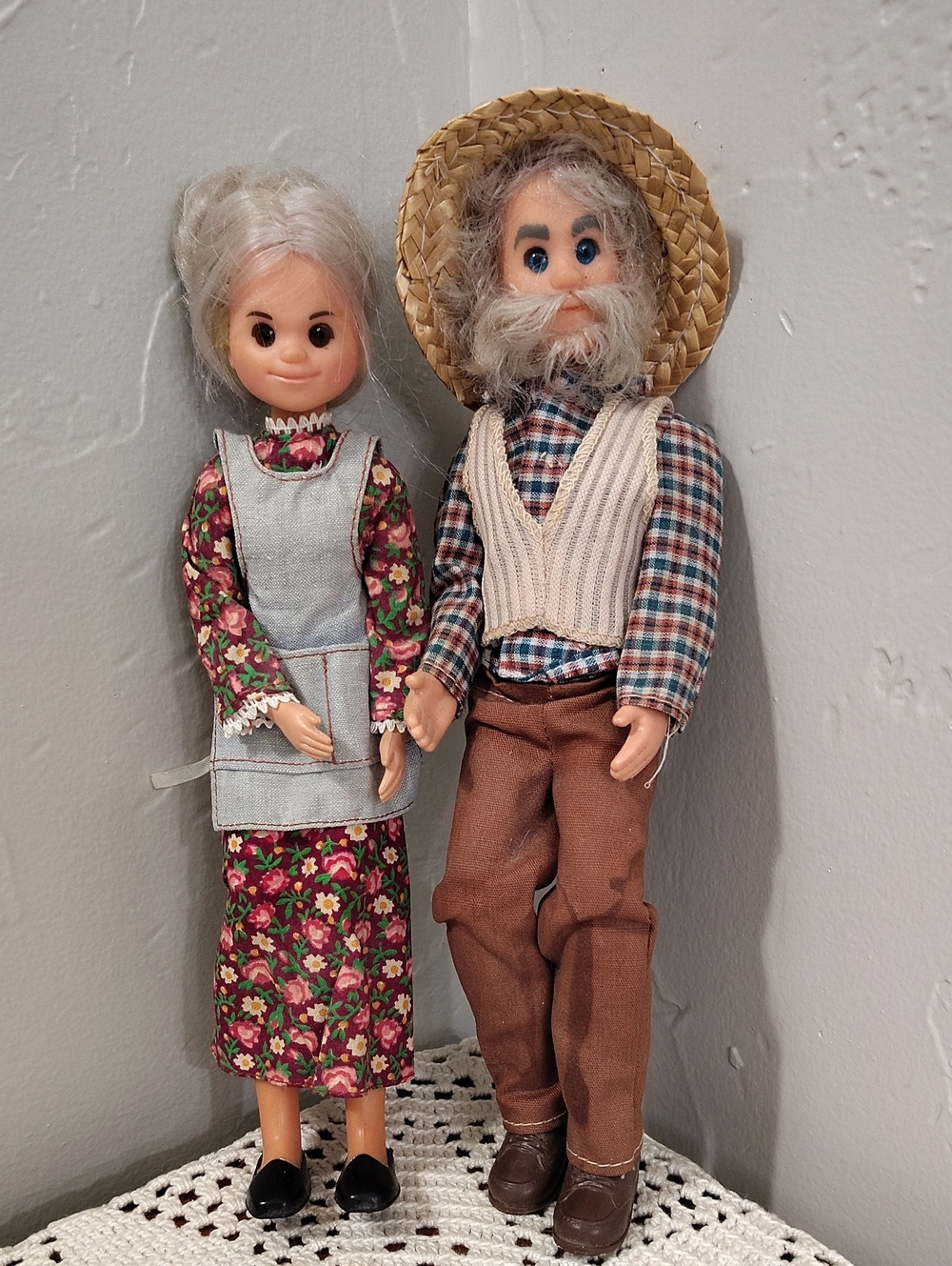 Vintage 1970’s The Sunshine Family Grandma & Grandpa Dolls